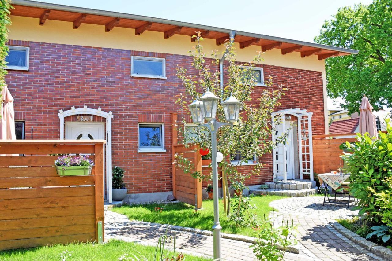 Ferienhaus Zum Hafen In Altefaehr ภายนอก รูปภาพ