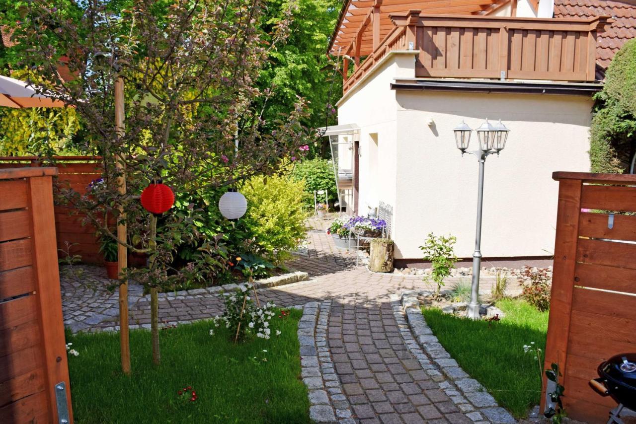 Ferienhaus Zum Hafen In Altefaehr ภายนอก รูปภาพ