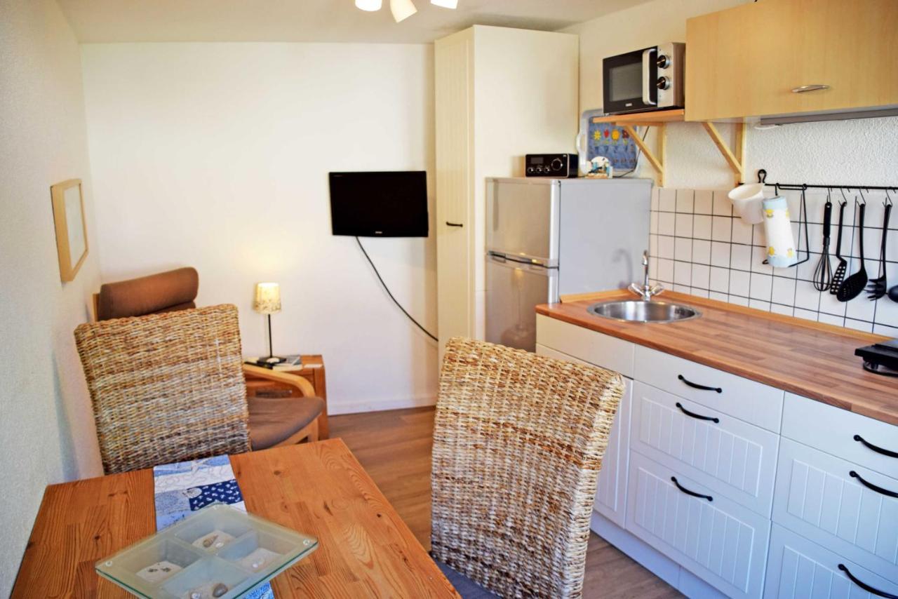 Ferienhaus Zum Hafen In Altefaehr ภายนอก รูปภาพ