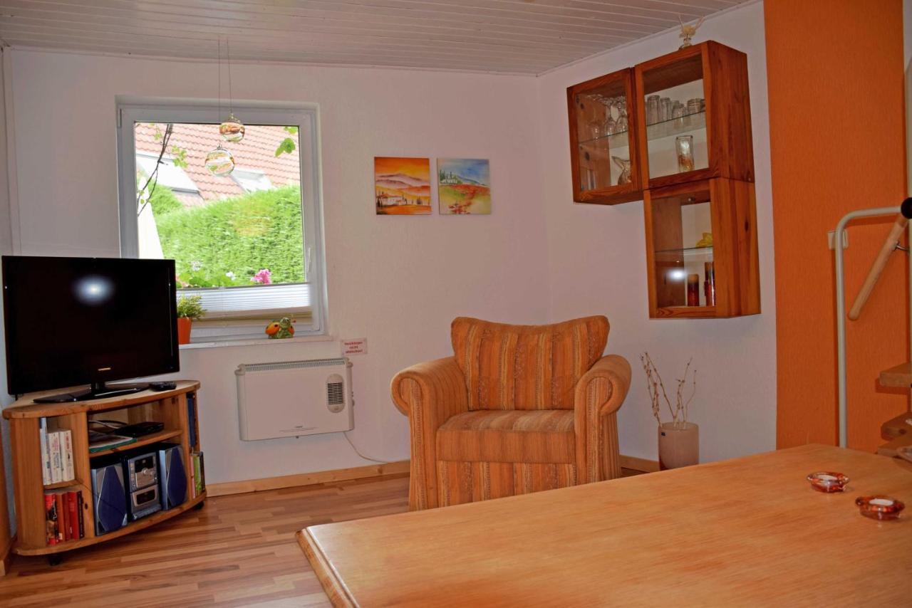 Ferienhaus Zum Hafen In Altefaehr ภายนอก รูปภาพ